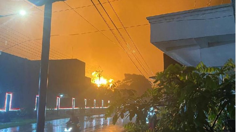 Tangki di Kilang Pertamina Cilacap Kembali Terbakar